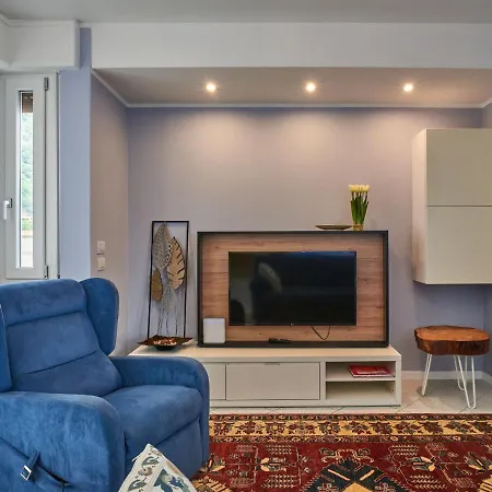 Nena & Vale By Interhome *