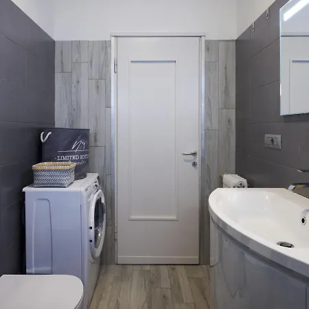 Nena & Vale By Interhome Apartment Dongo